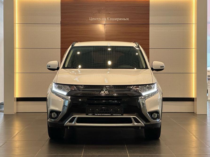 Mitsubishi Outlander III Рестайлинг 3 Челябинск  - изображение 2