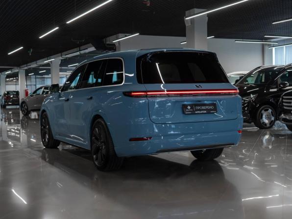 Li Auto (Lixiang) L9 I с пробегом 2023 года, цена 6 420 000 рублей, 48721 км, внедорожник, Автокод Объявления