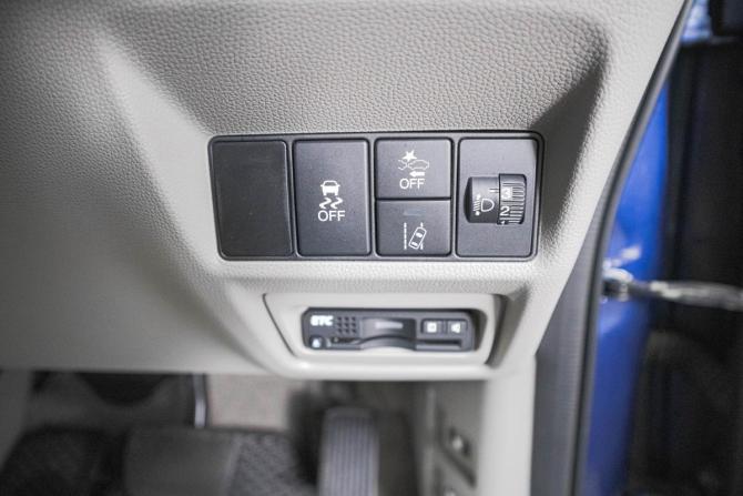 Honda Stepwgn V с пробегом 2016 года, цена 1 599 000 рублей, 141350 км, минивэн, Автокод Объявления