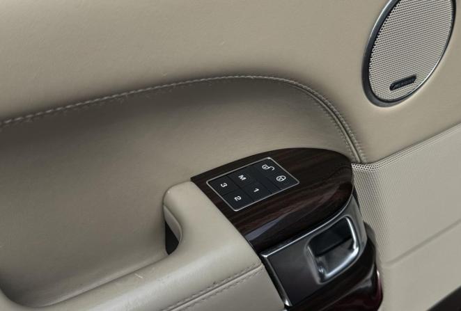 Land Rover Range Rover IV Рестайлинг с пробегом 2017 года, цена 6 700 000 рублей, 167746 км, внедорожник, Автокод Объявления