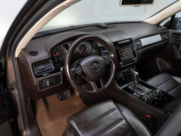 Volkswagen Touareg II с пробегом 2013 года, цена 2 599 000 рублей, 172738 км, внедорожник, Автокод Объявления