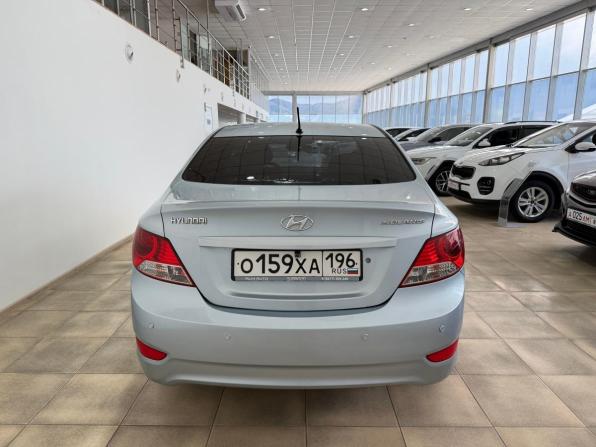 Hyundai Solaris I с пробегом 2012 года, цена 850 000 рублей, 205000 км, седан, Автокод Объявления