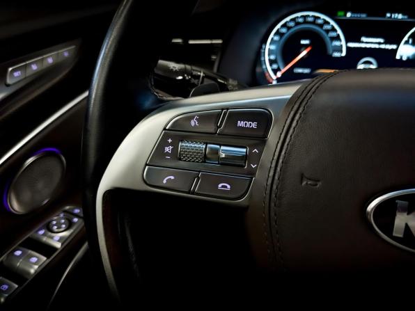 Kia K900 II с пробегом 2018 года, цена 2 900 000 рублей, 130936 км, седан, Автокод Объявления