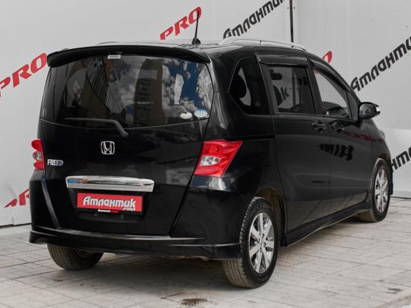 Honda Freed I с пробегом 2010 года, цена 1 030 000 рублей, 172428 км, компактвэн, Автокод Объявления
