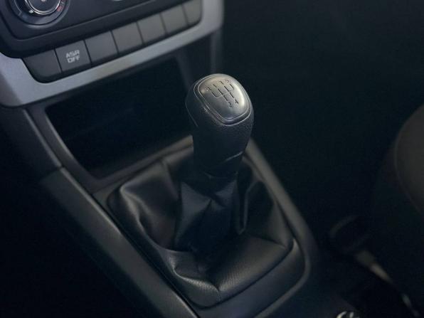 Skoda Yeti I Рестайлинг с пробегом 2014 года, цена 1 320 000 рублей, 140455 км, внедорожник, Автокод Объявления