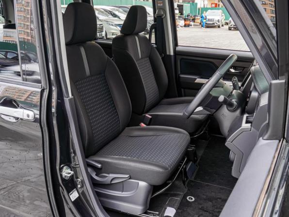 Toyota Roomy I Рестайлинг с пробегом 2020 года, цена 1 580 000 рублей, 13008 км, микровэн, Автокод Объявления