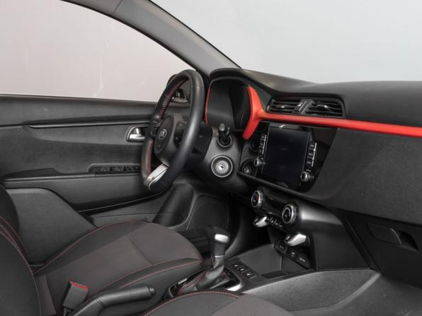 Kia Rio IV Рестайлинг с пробегом 2021 года, цена 1 795 000 рублей, 84299 км, хэтчбек, Автокод Объявления