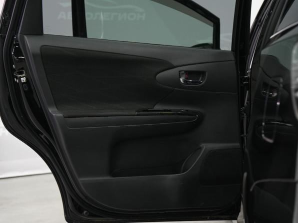 Toyota Wish II Рестайлинг с пробегом 2014 года, цена 1 540 000 рублей, 110000 км, минивэн, Автокод Объявления