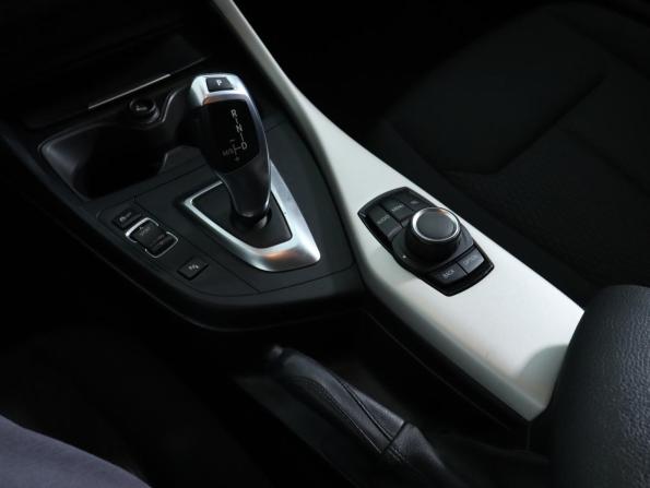 BMW 1 серии II (F20/F21) Рестайлинг с пробегом 2016 года, цена 1 590 000 рублей, 91350 км, хэтчбек, Автокод Объявления