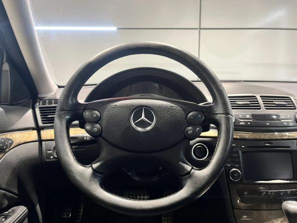 Mercedes-Benz E-Класс III (W211 S211) Рестайлинг с пробегом 2008 года, цена 1 180 000 рублей, 190000 км, седан, Автокод Объявления