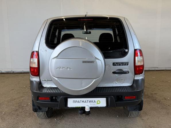 Chevrolet Niva I Рестайлинг с пробегом 2009 года, цена 330 000 рублей, 188646 км, внедорожник, Автокод Объявления