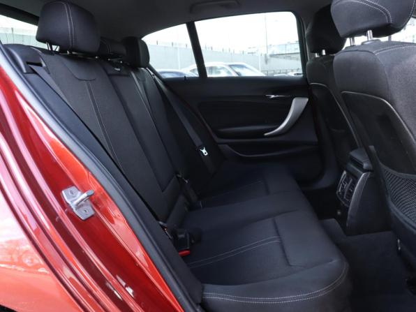 BMW 1 серии II (F20/F21) Рестайлинг 2 с пробегом 2018 года, цена 1 729 000 рублей, 95163 км, хэтчбек, Автокод Объявления
