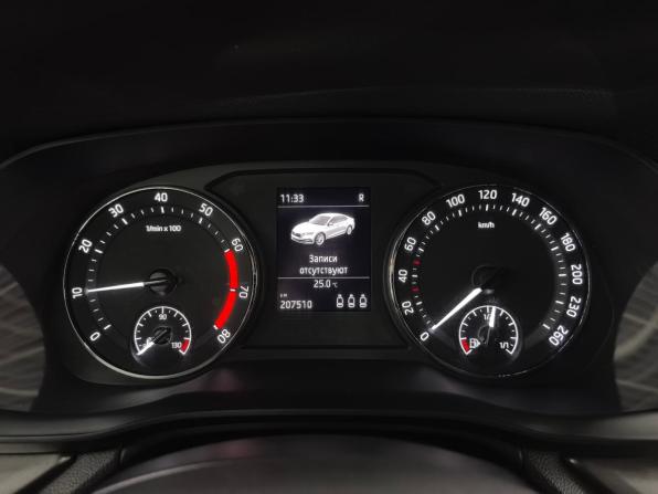 Skoda Octavia IV (A8) с пробегом 2020 года, цена 1 590 000 рублей, 208000 км, лифтбек, Автокод Объявления