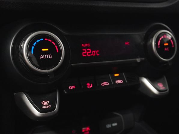 Kia Rio IV с пробегом 2018 года, цена 1 238 000 рублей, 100300 км, седан, Автокод Объявления