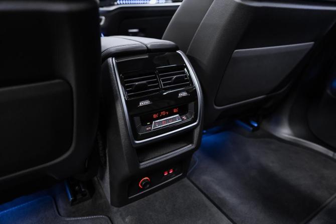 Новый BMW X7 I (G07) Рестайлинг 2025 года, цена 15 700 000 рублей, внедорожник, Автокод Объявления