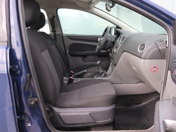 Ford Focus II Рестайлинг с пробегом 2011 года, цена 299 000 рублей, 456000 км, седан, Автокод Объявления