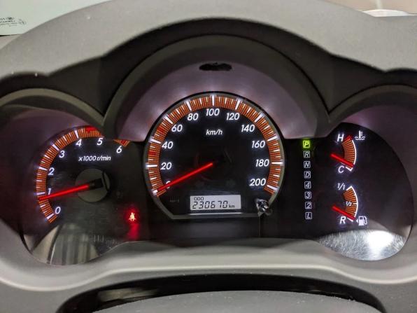 Toyota Hilux VII Рестайлинг с пробегом 2013 года, цена 2 295 000 рублей, 230572 км, offers.body_type.unknown, Автокод Объявления
