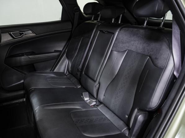Kia Sportage V с пробегом 2022 года, цена 3 298 000 рублей, 63666 км, внедорожник, Автокод Объявления