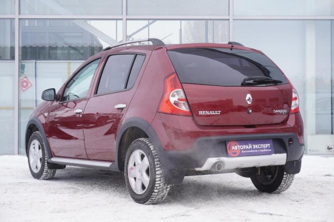 Renault Sandero I с пробегом 2013 года, цена 715 000 рублей, 115819 км, хэтчбек, Автокод Объявления