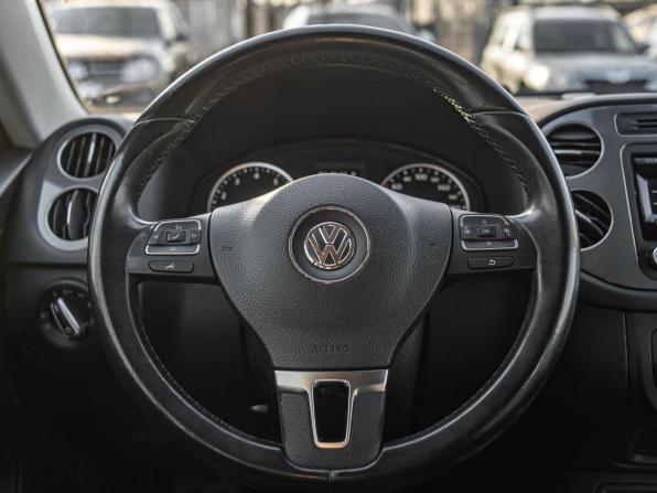 Volkswagen Tiguan I Рестайлинг с пробегом 2012 года, цена 1 025 000 рублей, 191031 км, внедорожник, Автокод Объявления