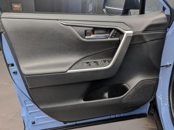 Toyota RAV4 V (XA50) с пробегом 2020 года, цена 3 355 000 рублей, 69622 км, внедорожник, Автокод Объявления