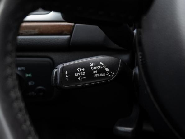 Audi A6 IV (C7) Рестайлинг с пробегом 2015 года, цена 1 700 000 рублей, 266175 км, седан, Автокод Объявления