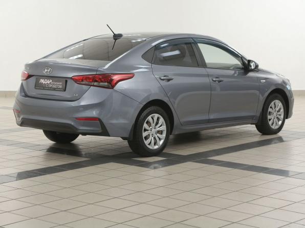 Hyundai Solaris II с пробегом 2017 года, цена 1 000 000 рублей, 147800 км, седан, Автокод Объявления