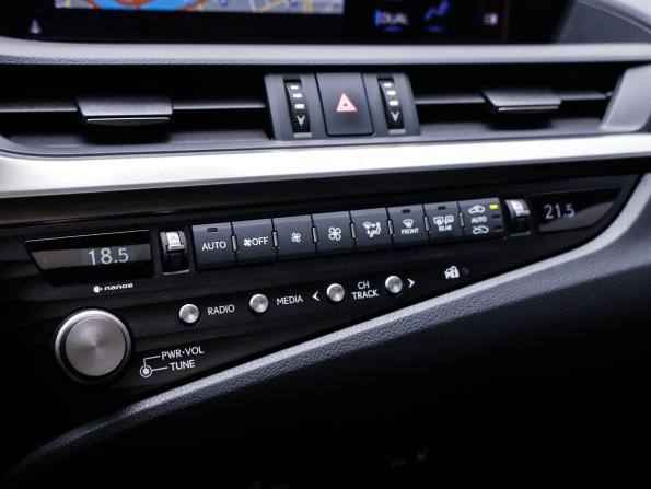 Lexus ES VII с пробегом 2020 года, цена 3 699 777 рублей, 94200 км, седан, Автокод Объявления