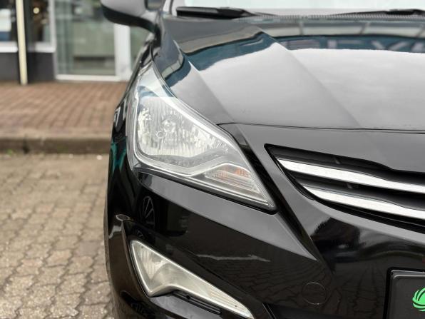 Hyundai Solaris I Рестайлинг с пробегом 2015 года, цена 862 000 рублей, 122987 км, хэтчбек, Автокод Объявления