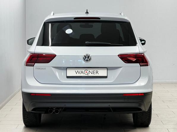 Volkswagen Tiguan II с пробегом 2018 года, цена 1 880 000 рублей, 98836 км, внедорожник, Автокод Объявления