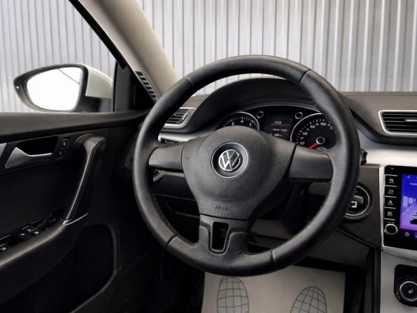 Volkswagen Passat B7 с пробегом 2012 года, цена 747 000 рублей, 330000 км, седан, Автокод Объявления