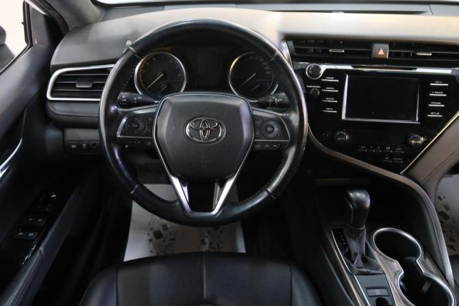 Toyota Camry VIII (XV70) с пробегом 2019 года, цена 2 459 000 рублей, 135500 км, седан, Автокод Объявления