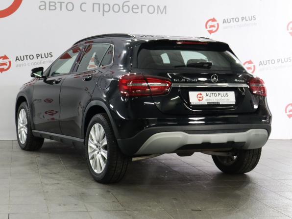 Mercedes-Benz GLA I (X156) Рестайлинг с пробегом 2018 года, цена 2 250 000 рублей, 93000 км, внедорожник, Автокод Объявления
