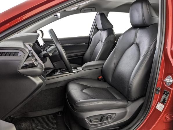 Toyota Camry VIII (XV70) Рестайлинг с пробегом 2021 года, цена 2 645 000 рублей, 85416 км, седан, Автокод Объявления