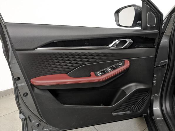 Geely Coolray I Рестайлинг с пробегом 2024 года, цена 2 290 000 рублей, 38078 км, внедорожник, Автокод Объявления