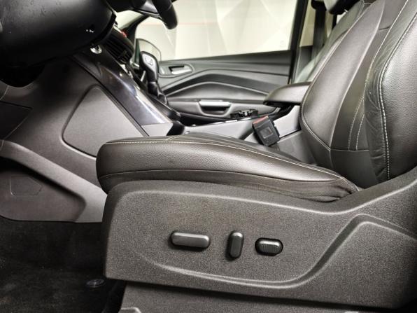 Ford Kuga II с пробегом 2014 года, цена 943 000 рублей, 237901 км, внедорожник, Автокод Объявления
