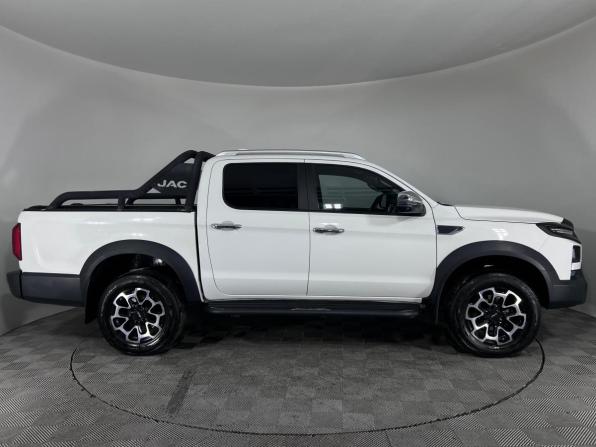 JAC T9 с пробегом 2024 года, цена 2 747 000 рублей, 66329 км, пикап, Автокод Объявления