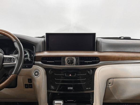 Lexus LX III Рестайлинг 2 с пробегом 2016 года, цена 5 264 900 рублей, 232057 км, внедорожник, Автокод Объявления