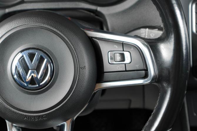 Volkswagen Polo V Рестайлинг с пробегом 2020 года, цена 1 159 000 рублей, 119600 км, седан, Автокод Объявления