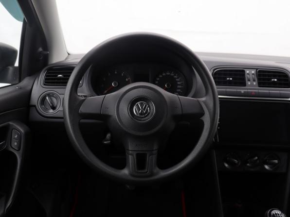 Volkswagen Polo V с пробегом 2013 года, цена 675 000 рублей, 165895 км, седан, Автокод Объявления