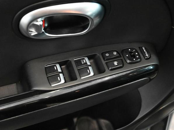 Kia Soul II Рестайлинг с пробегом 2018 года, цена 1 850 000 рублей, 97293 км, хэтчбек, Автокод Объявления