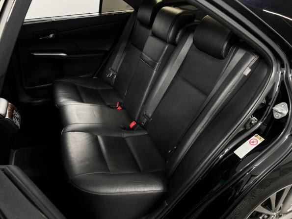 Toyota Camry VII (XV50) Рестайлинг 2 с пробегом 2017 года, цена 2 299 900 рублей, 211243 км, седан, Автокод Объявления