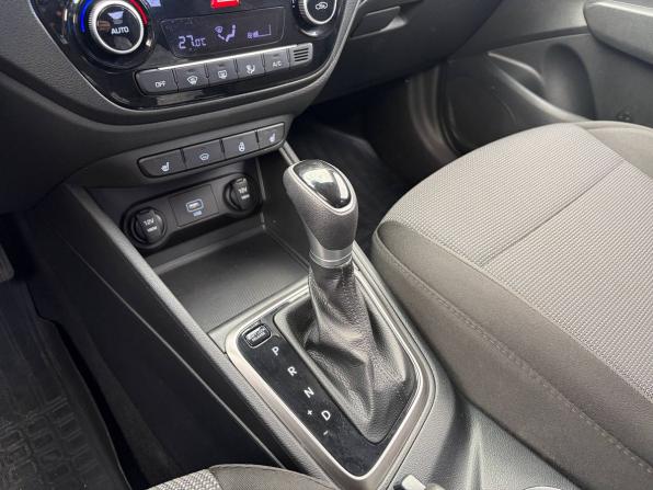 Hyundai Solaris II с пробегом 2019 года, цена 1 280 000 рублей, 127000 км, седан, Автокод Объявления