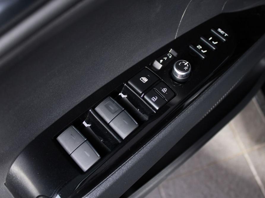 Toyota Camry IX (XV80) China Market Минеральные Воды  - изображение 17