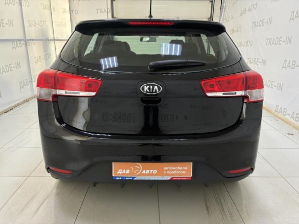 Kia Rio III Рестайлинг с пробегом 2015 года, цена 1 039 000 рублей, 128000 км, хэтчбек, Автокод Объявления