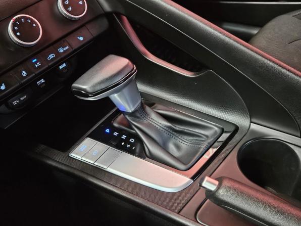 Hyundai Elantra VII (CN7) с пробегом 2021 года, цена 1 749 000 рублей, 66148 км, седан, Автокод Объявления