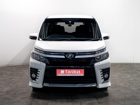 Toyota Voxy III (R80) с пробегом 2014 года, цена 1 750 000 рублей, 152500 км, минивэн, Автокод Объявления
