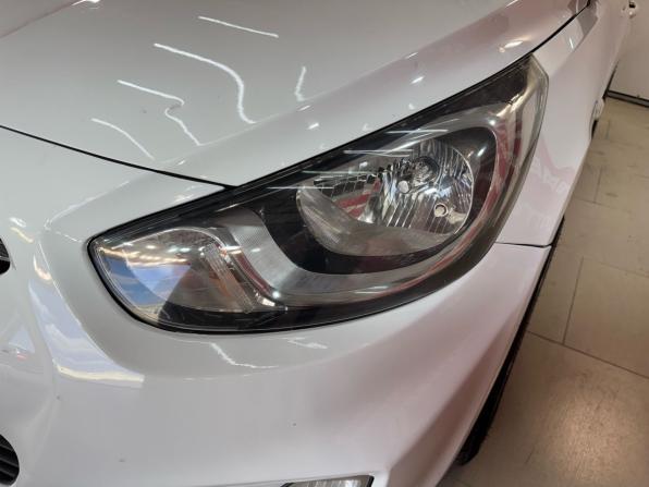 Hyundai Solaris I с пробегом 2012 года, цена 699 000 рублей, 209113 км, хэтчбек, Автокод Объявления