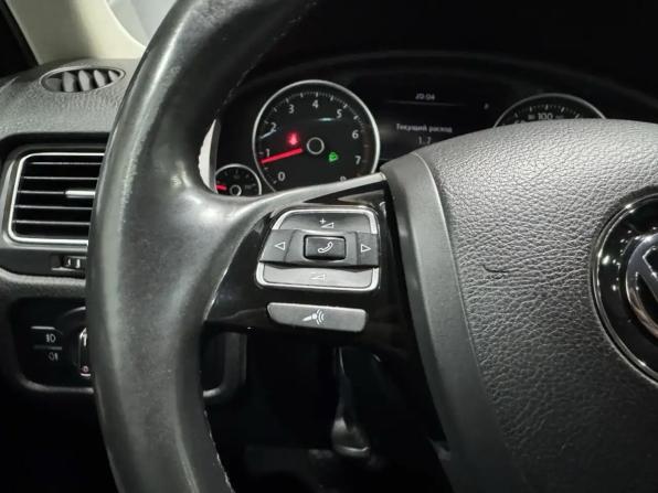 Volkswagen Touareg II с пробегом 2012 года, цена 2 025 000 рублей, 179000 км, внедорожник, Автокод Объявления