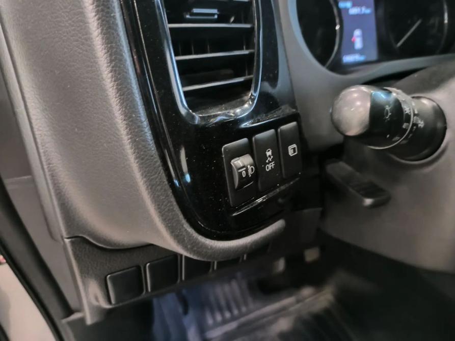 Mitsubishi Outlander III Рестайлинг 2 Апатиты  - изображение 12